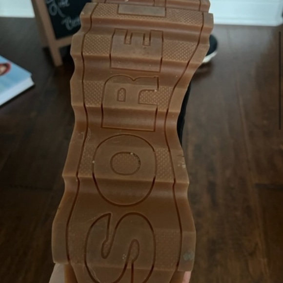Sorel kinetic hiking boots size 11 - Picture 4 of 6